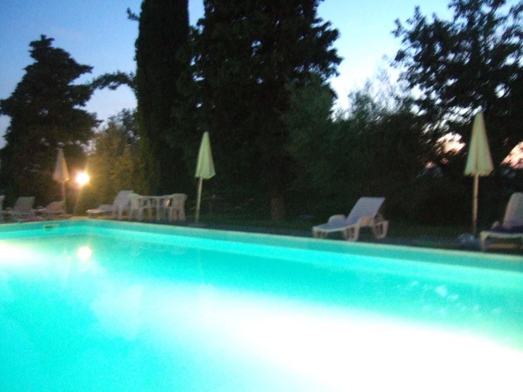 Borro Agriturismo Relais Poggio Primo מראה חיצוני תמונה